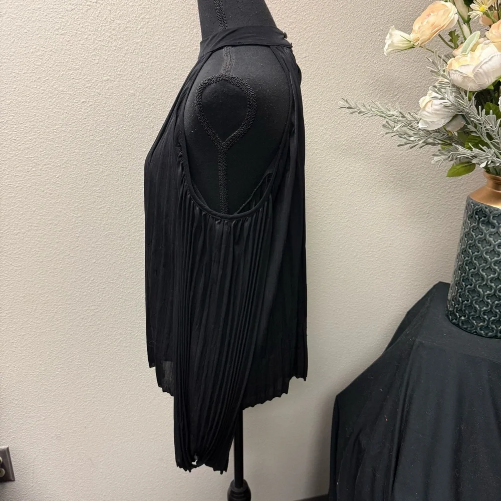 Worthington Black Pleated Mock Neck Sleeveless Blouse Career Chic - Picture 2 of 6